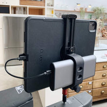 Load image into Gallery viewer, Hyperjuice to Ulanzi iPad Adapter Plate