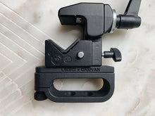 Load image into Gallery viewer, Hyperjuice to Superclamp Adapter Plate
