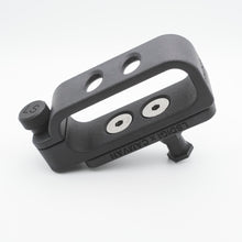 Load image into Gallery viewer, Hyperjuice to Superclamp Adapter Plate
